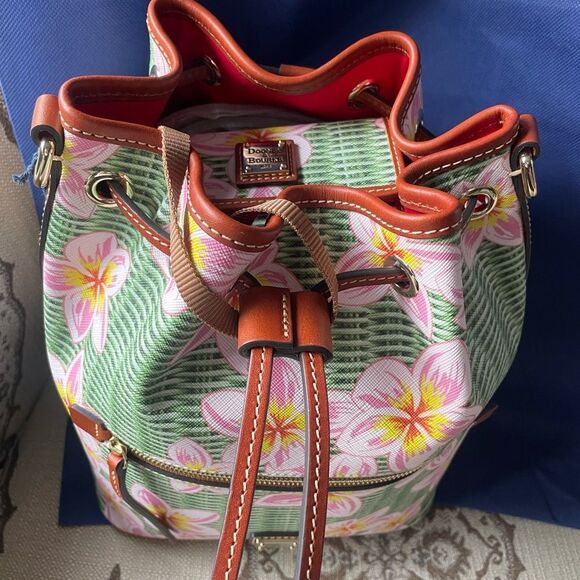 Dooney & Bourke Pink and Green Floral Crossbody Bucket Bag With Wallet NEW - Picture 13 of 16